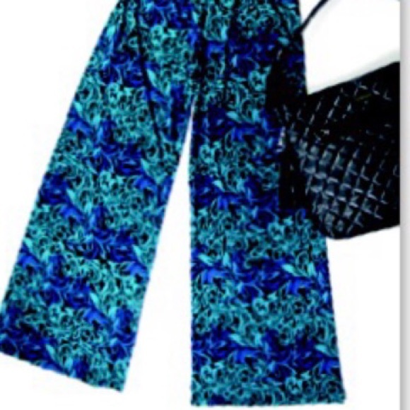 STRAPLESS JUMPSUIT SMALL - Picture 6 of 7